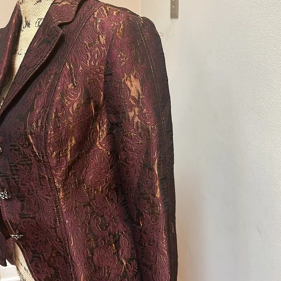 Metallic Bronze Maroon blazer formal - Picture 4 of 6